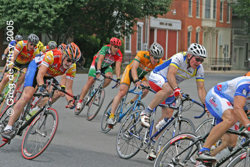 Taking the first corner at Marietta Criterium